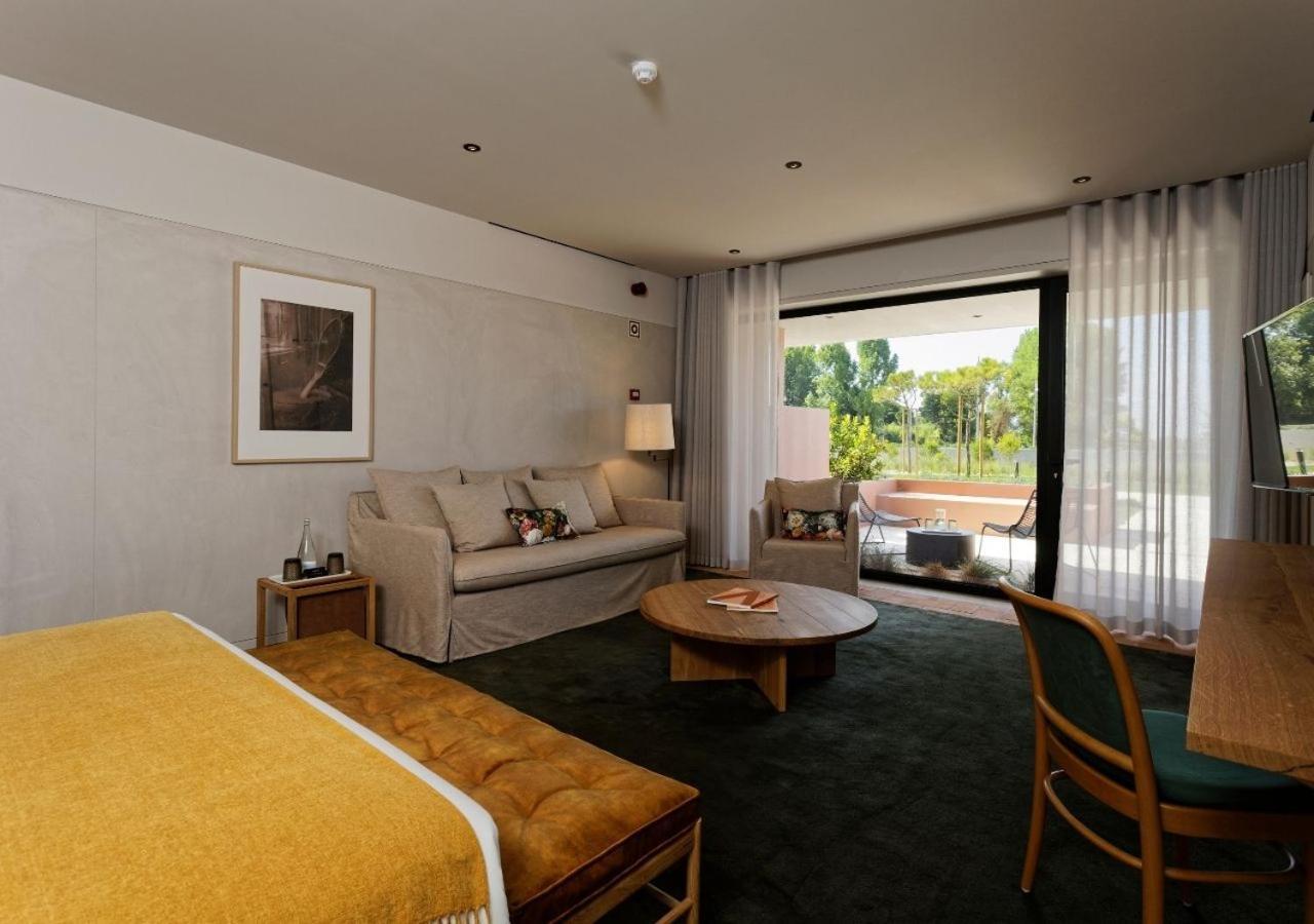 Montebelo Vista Alegre Ilhavo Hotel Εξωτερικό φωτογραφία A room at the hotel