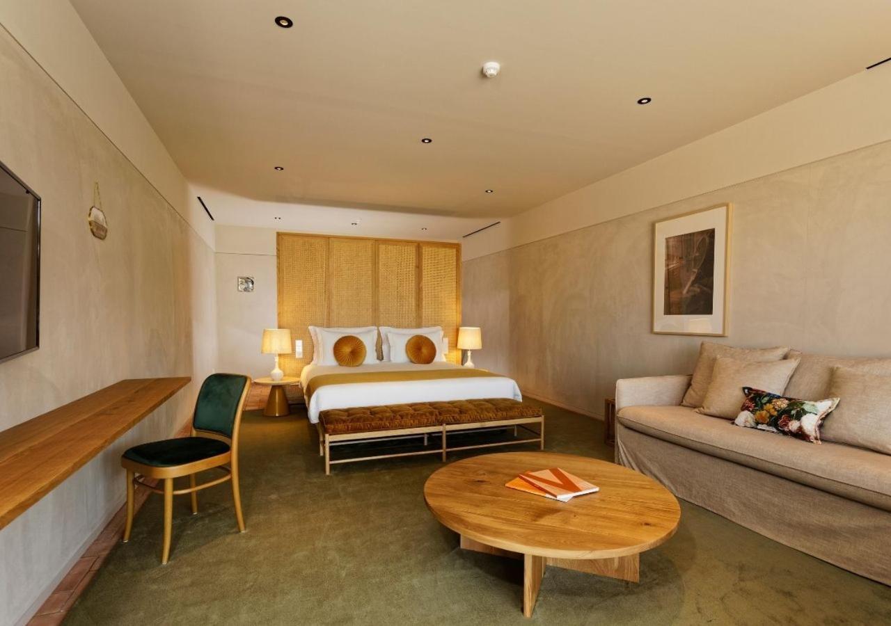 Montebelo Vista Alegre Ilhavo Hotel Εξωτερικό φωτογραφία A room at the hotel