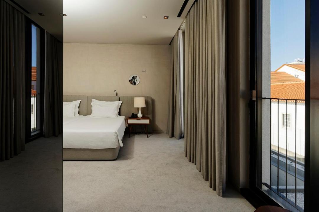 Montebelo Vista Alegre Ilhavo Hotel Εξωτερικό φωτογραφία A bedroom at The Ritz Lisbon