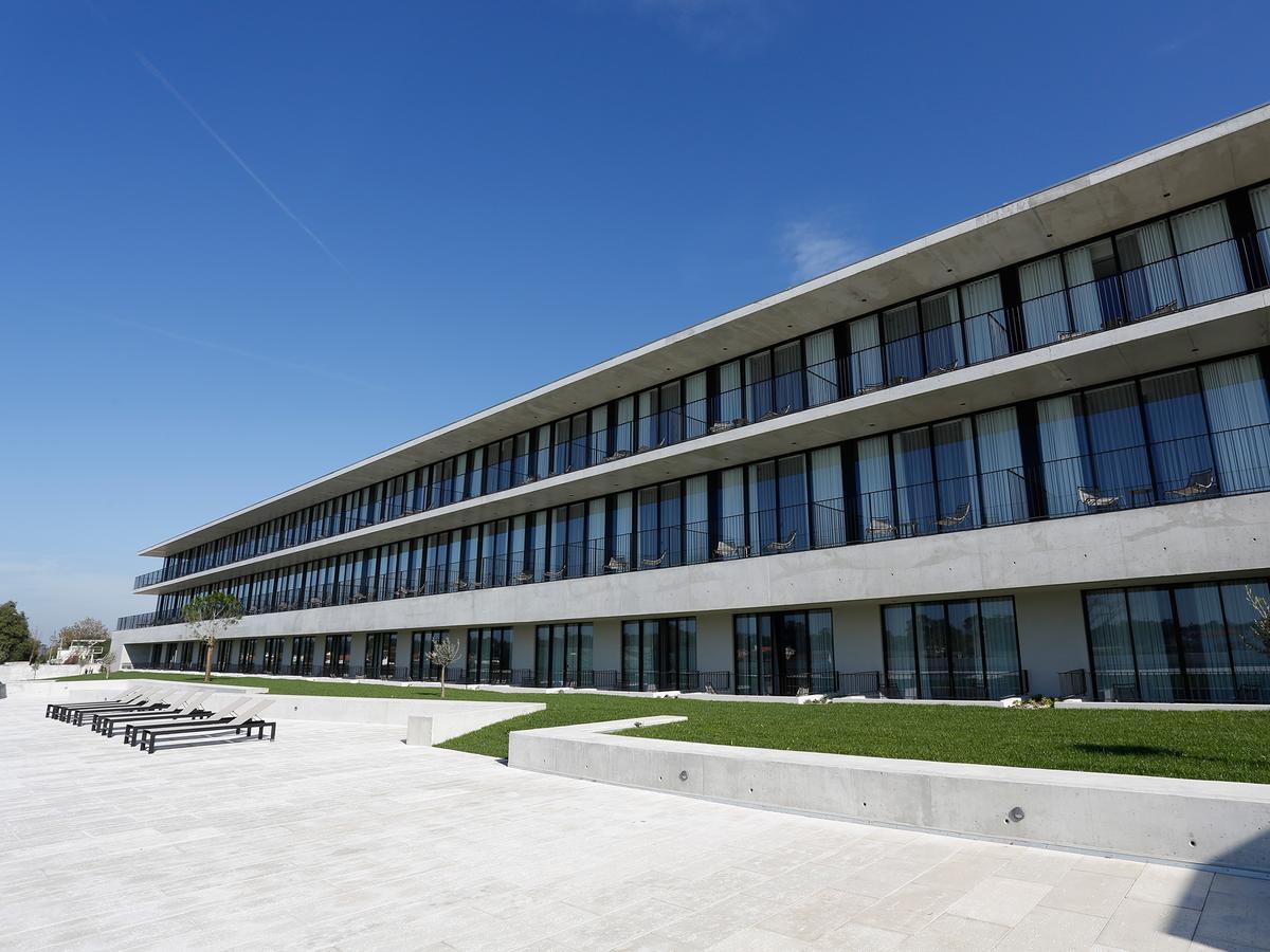 Montebelo Vista Alegre Ilhavo Hotel Εξωτερικό φωτογραφία The new building of the University of Novi Sad