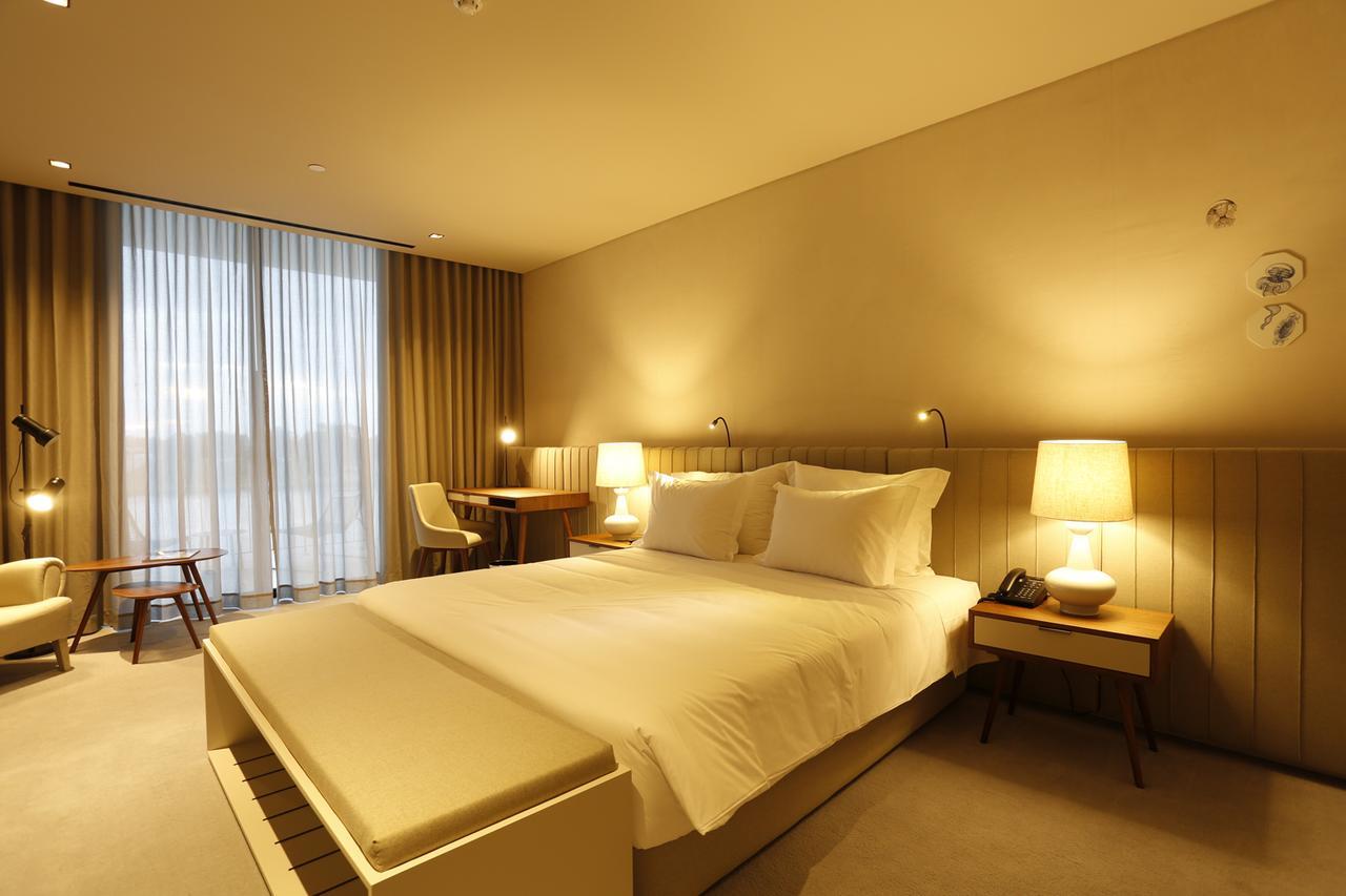 Montebelo Vista Alegre Ilhavo Hotel Εξωτερικό φωτογραφία A room at the hotel